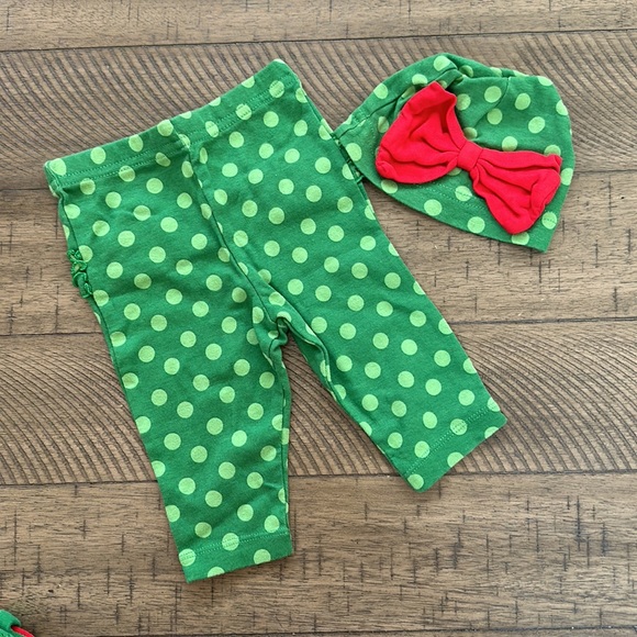 My first Christmas outfit bundle - Picture 11 of 12